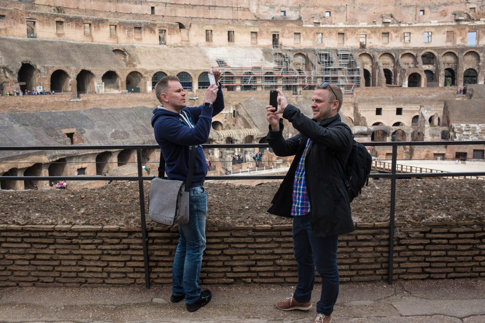 Copy of TravelingByMyselfie12